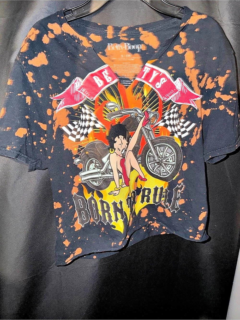 Women'Small Betty Boop Graphic Bleach Tee in Black & Orange Size Small